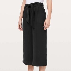 LULULEMON Pant Women's Size 6 Noir Crop Wide Leg 21" High Rise Tie Waist Black
